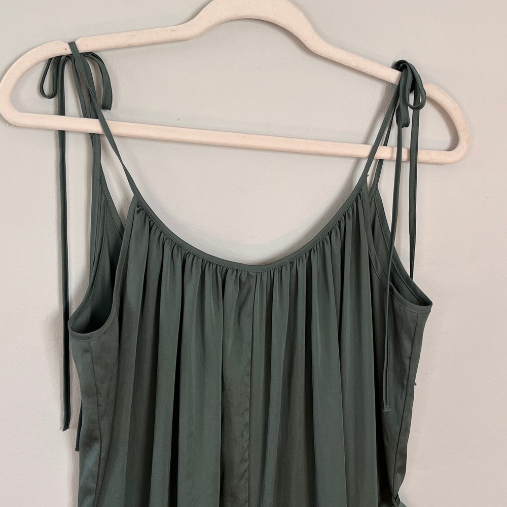 Victoria's Secret Jumpsuit Olive Green‎ Satin Tie Strap Balloon Leg Boho Chic M - Picture 5 of 11